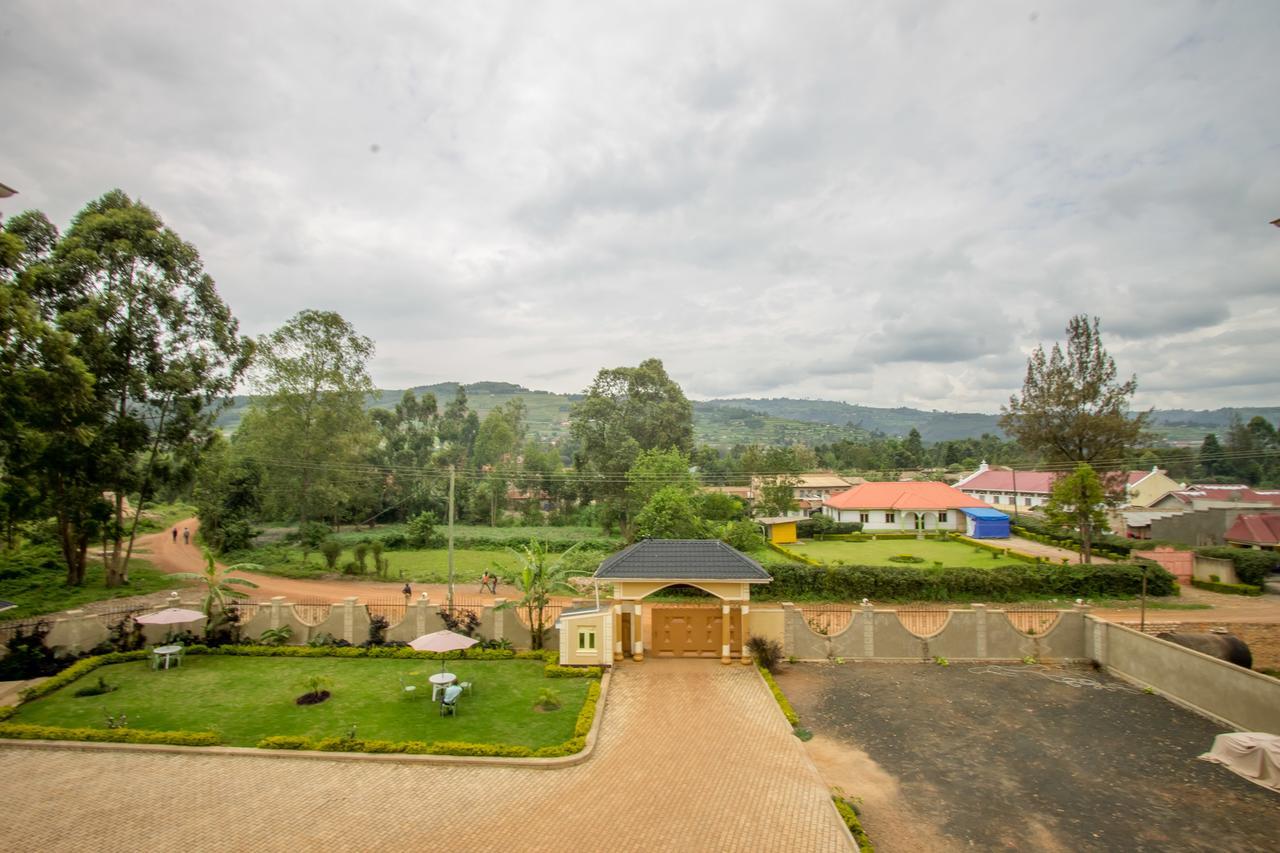 Heras Country Resort Kabale Exterior foto